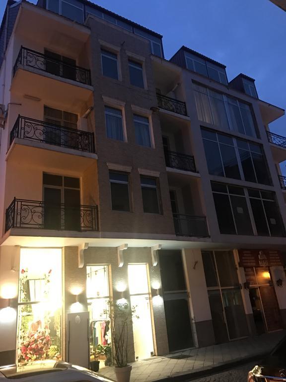 Piazza Apartment Batoumi Extérieur photo